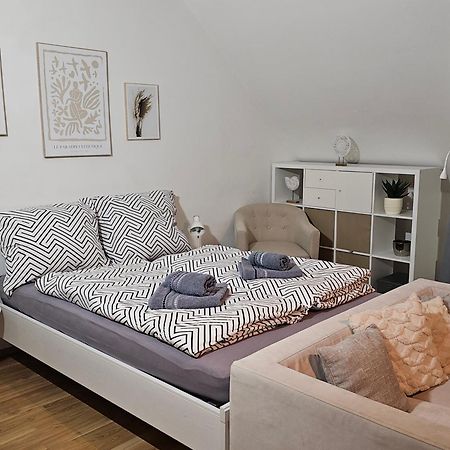 Modern Studio Near Duesseldorf Airport & Messe/Fair Meerbusch Eksteriør bilde
