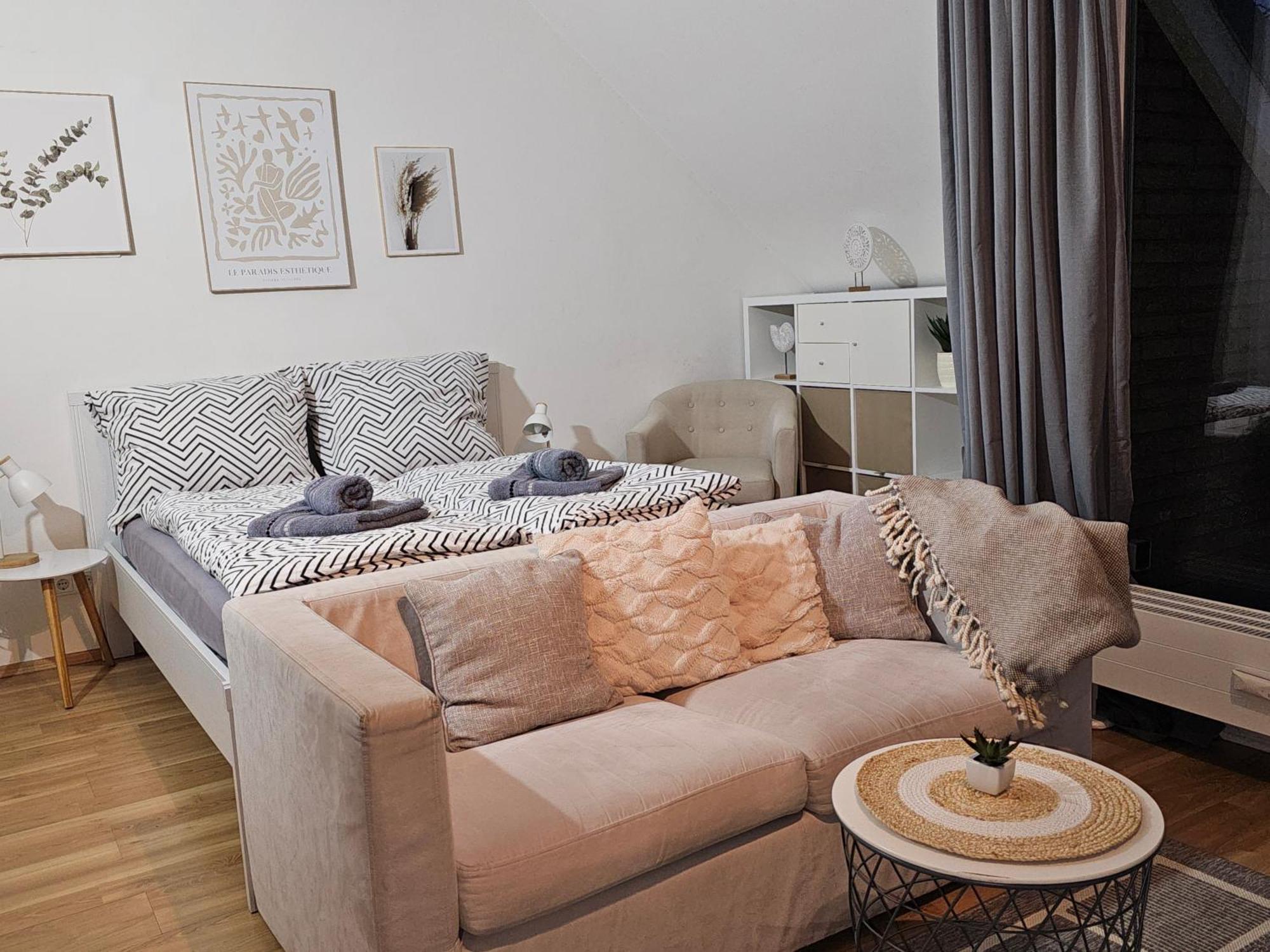 Modern Studio Near Duesseldorf Airport & Messe/Fair Meerbusch Eksteriør bilde